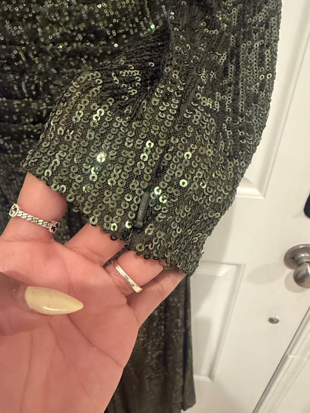 🇯🇵Mac Duggal Sequined Drop Shoulder Faux Wrap Gown - Picture 12 of 13